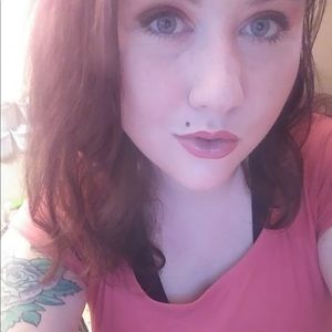 Meet your Posher, Haleigh